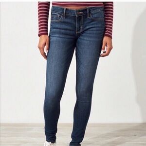 Hollister Low Rise Super Skinny Jeans 5R 27x30